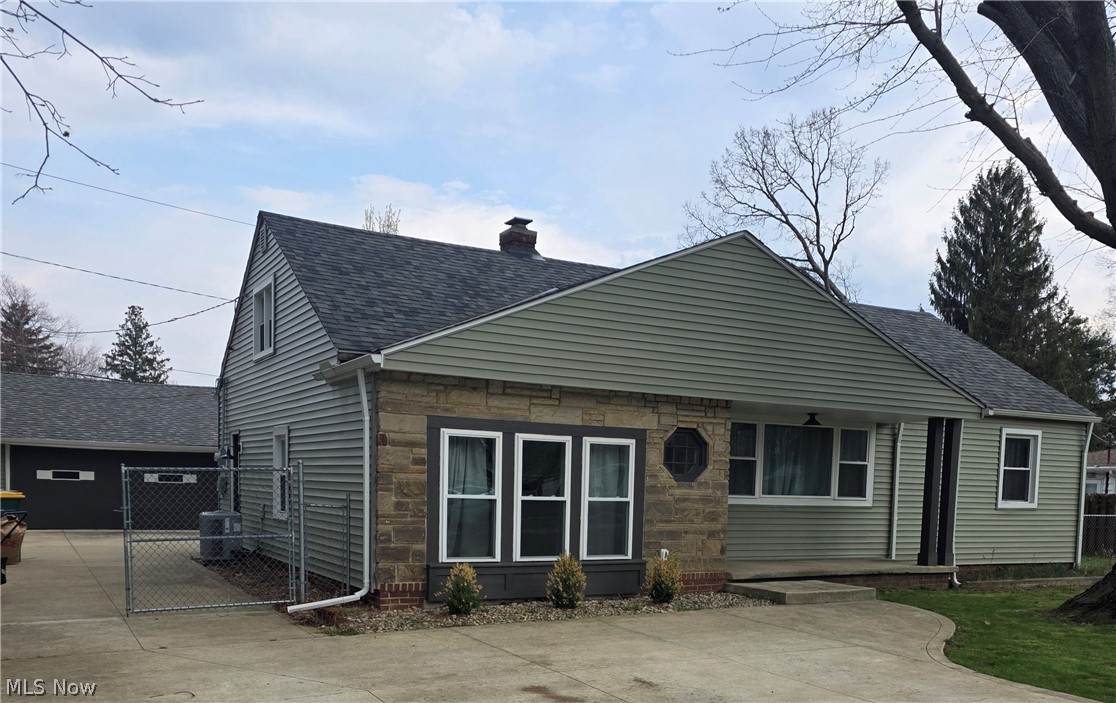 6175 Dawson Boulevard - Photo 1