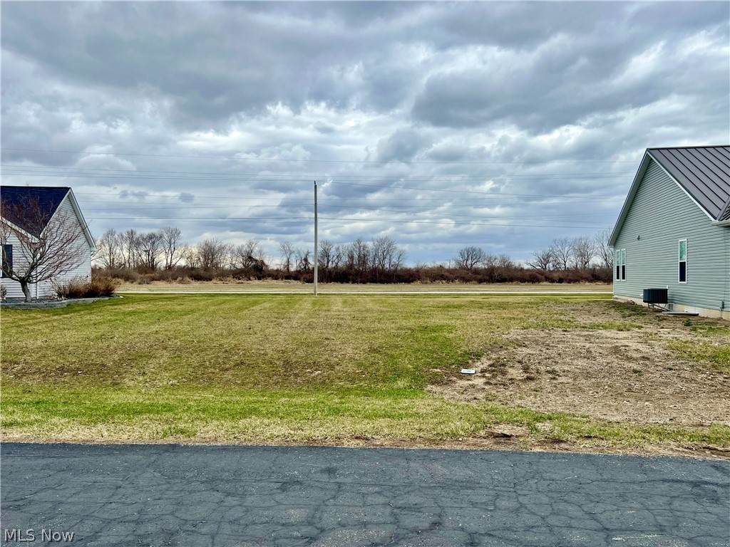 2790 Amherst - Photo 1