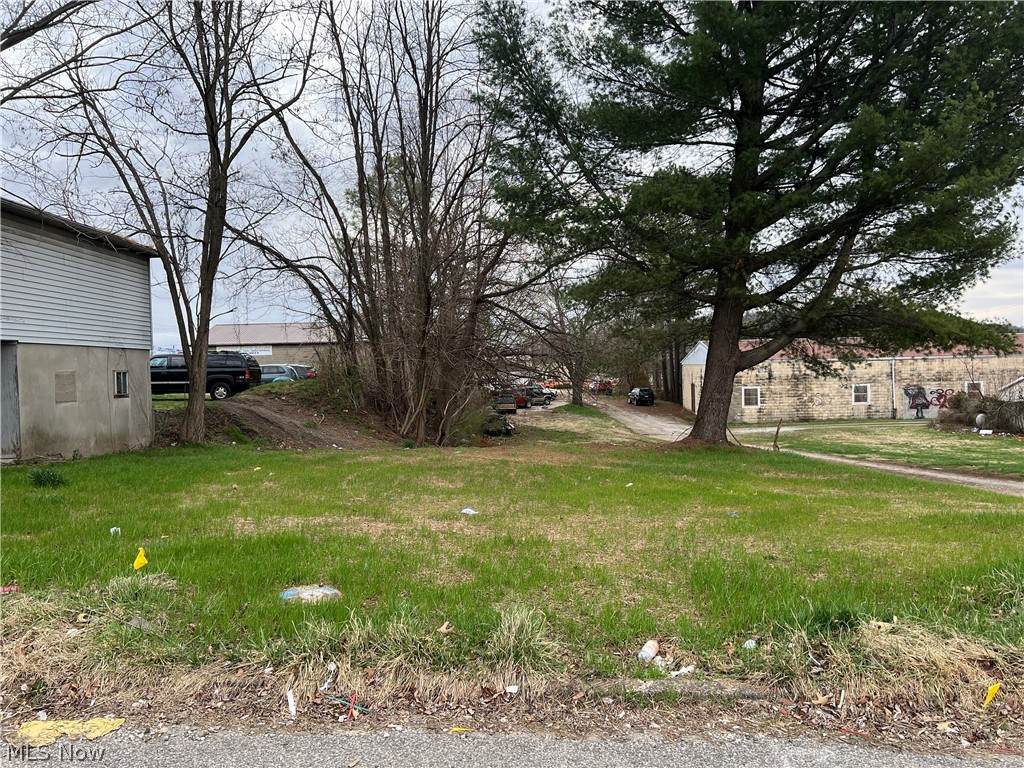 610 Stephenson Avenue - Photo 1