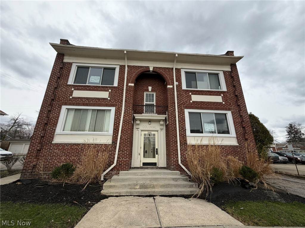 3186 Euclid Heights Boulevard - Photo 1