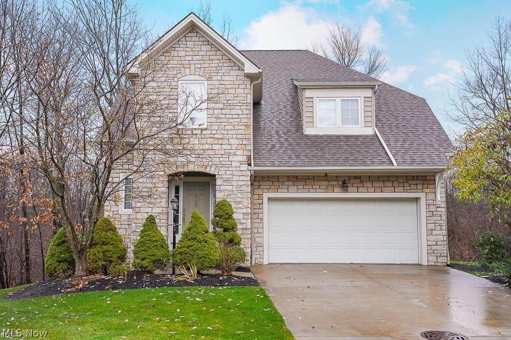 3729 Edgehill Drive - Photo 1