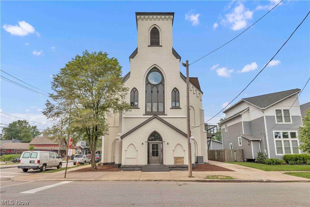 2130 42nd Street - Photo 1