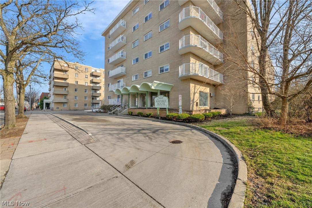 14567 Madison Avenue - Photo 1