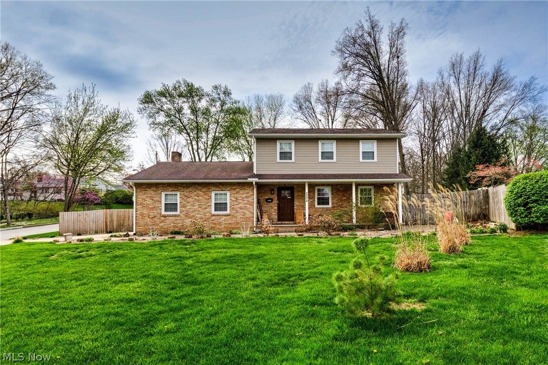 2204 Southeast Boulevard - Photo 1