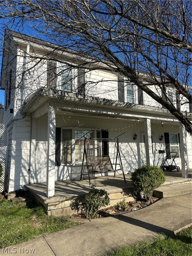 207 South Sycamore - Photo 1
