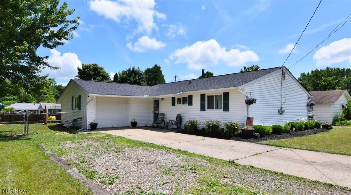 10270 Wellington Road - Photo 1