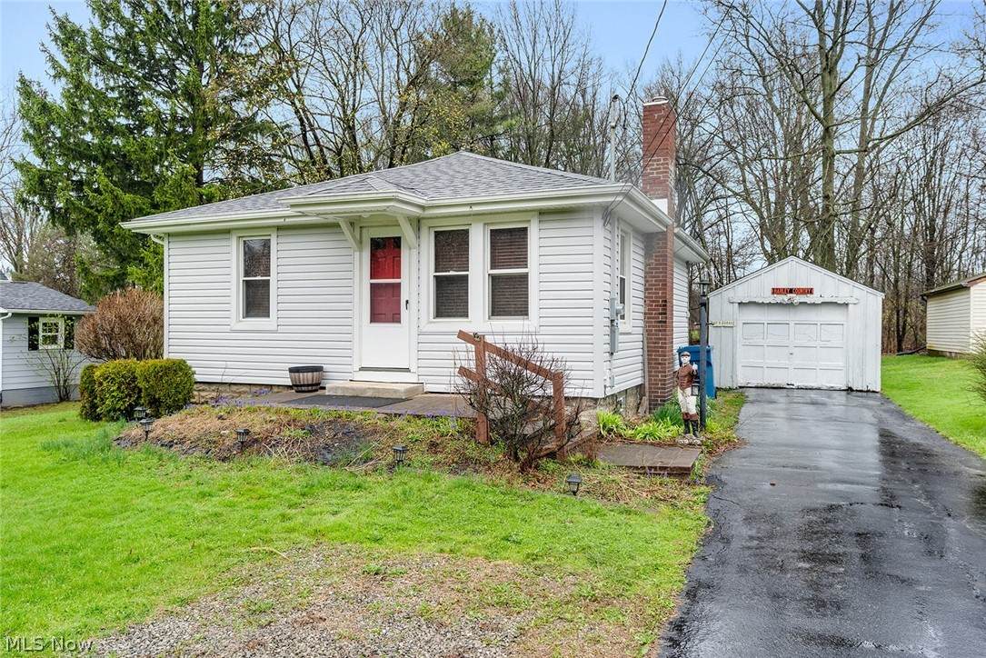 644 Goist Lane - Photo 1