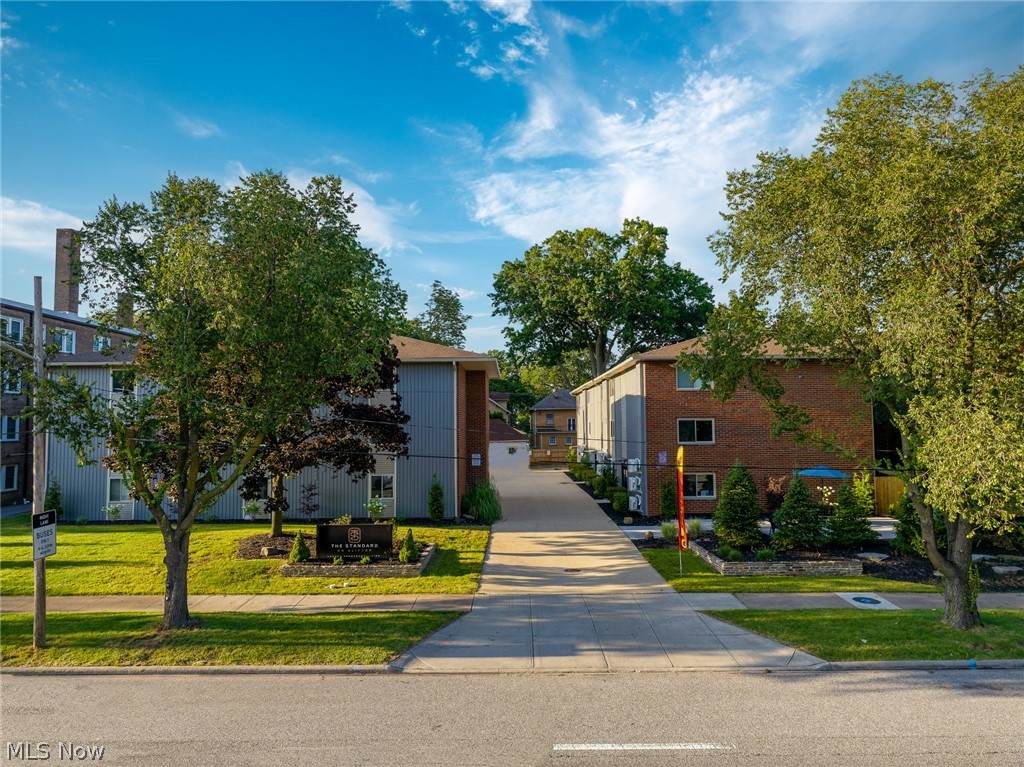 10528 Clifton Boulevard - Photo 1