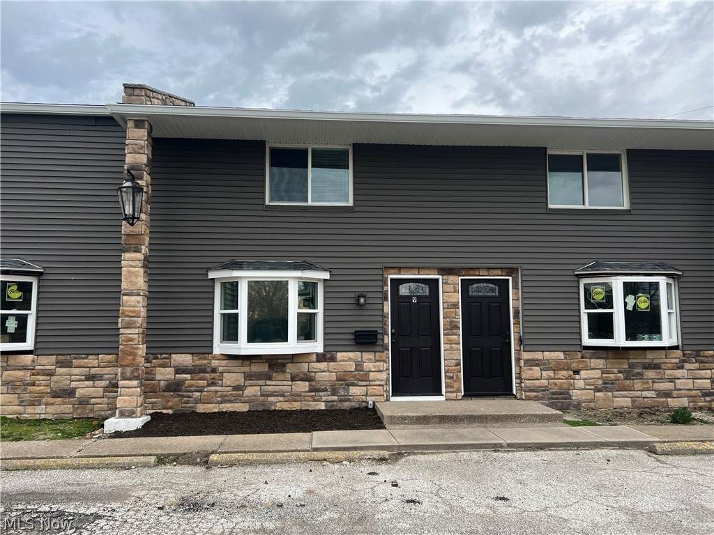 3960 Erie Avenue - Photo 1