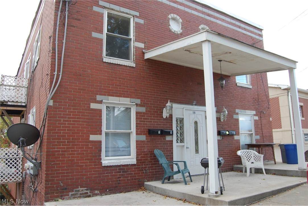 106 12th - Photo 1