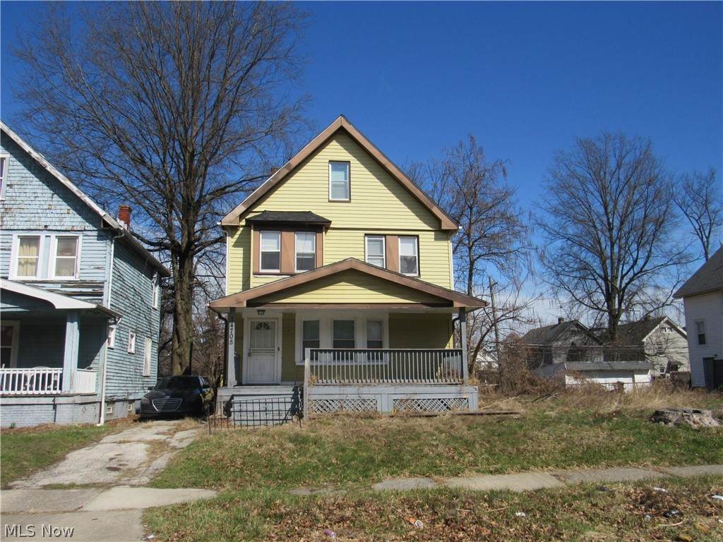14705 Alder Avenue - Photo 1