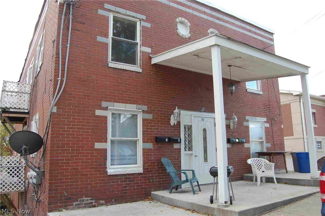 106 12th - Photo 1