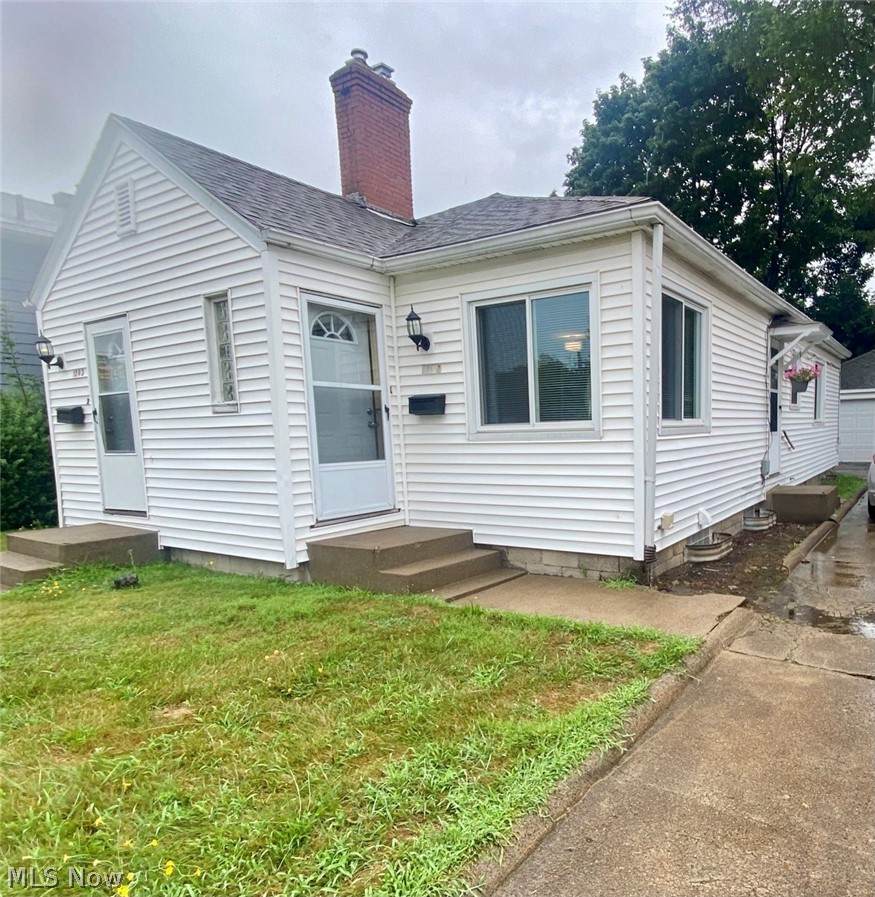 1093 Main Street - Photo 1