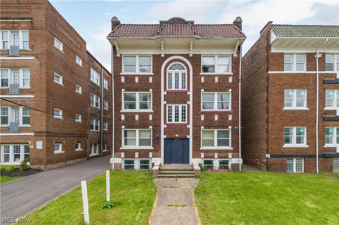 14120 Superior Road - Photo 1