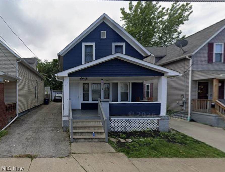 3415 Roehl Avenue - Photo 1