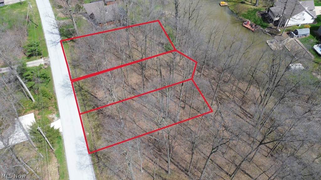 1290-1291 Laurel Drive - Photo 1
