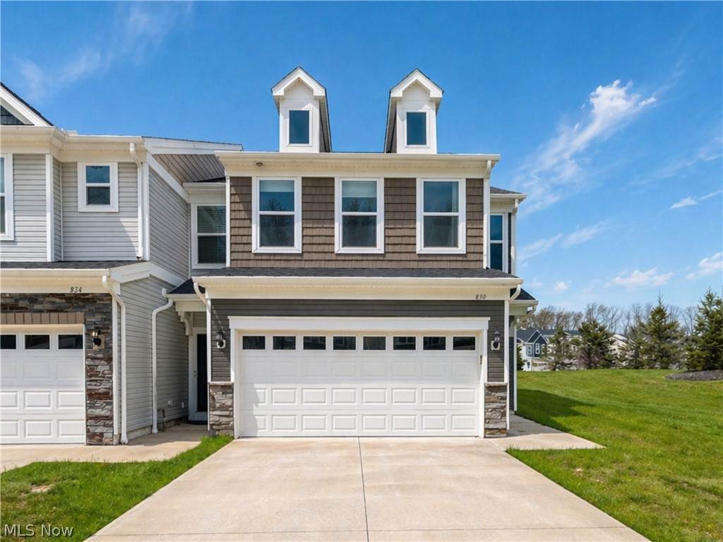 830 Greenway Drive - Photo 1