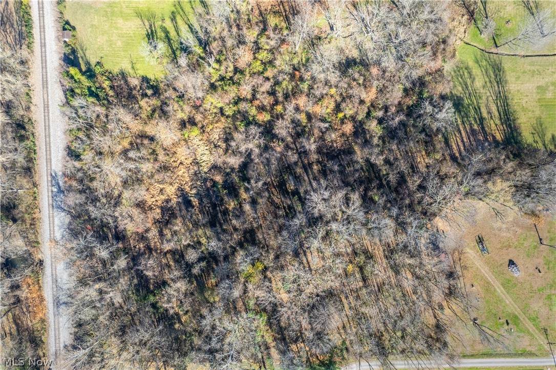  N Pleasants Highway - Photo 1