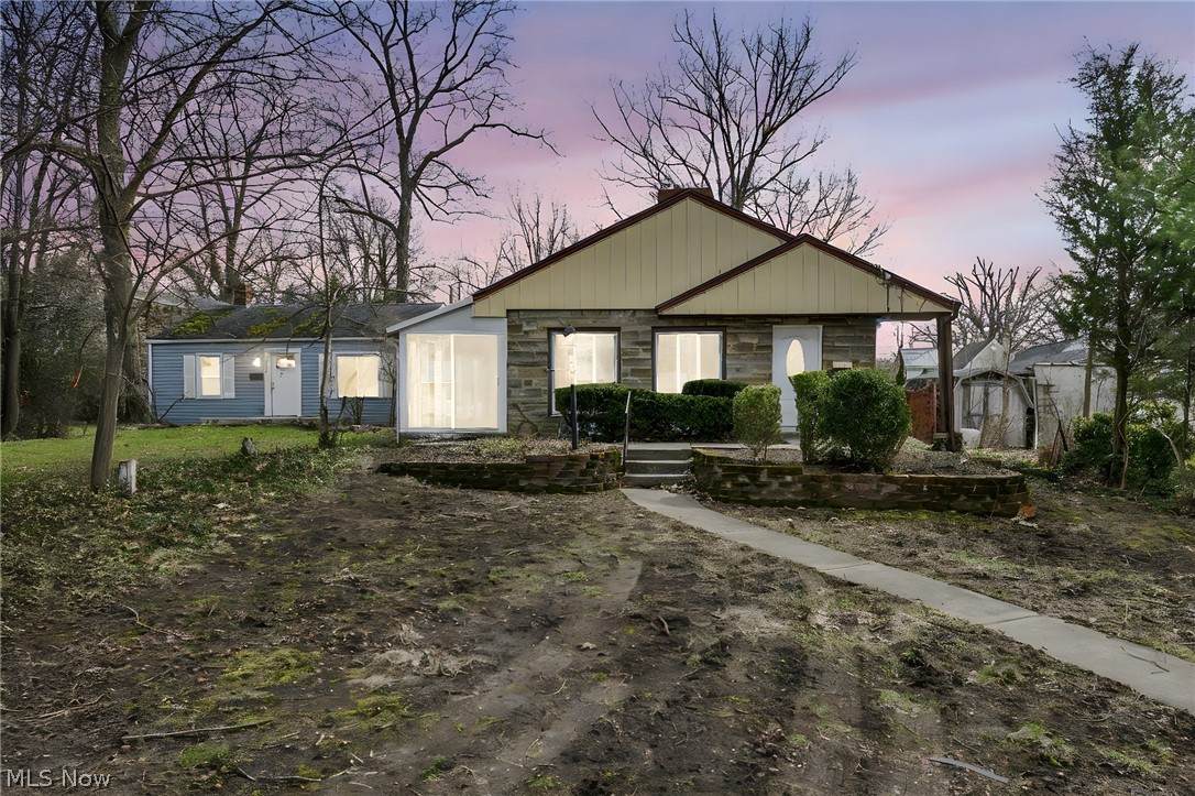 204 Grove Avenue - Photo 1