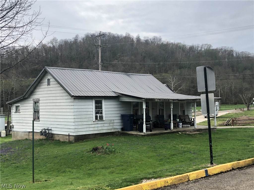 1575 Main Street - Photo 1