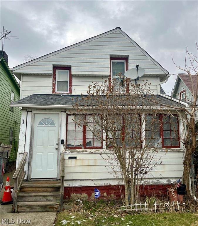 465 142nd Street - Photo 1