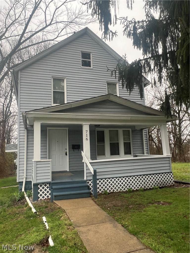 716 Grace Avenue - Photo 1