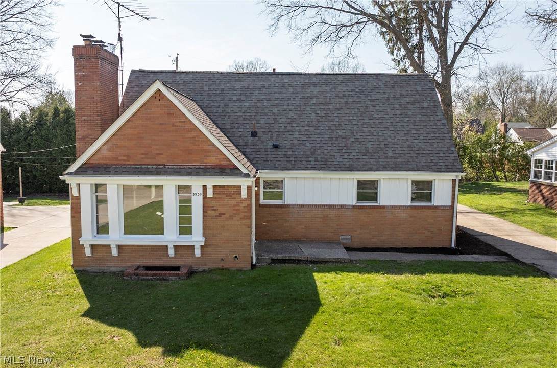 3530 Glenmere Drive - Photo 1