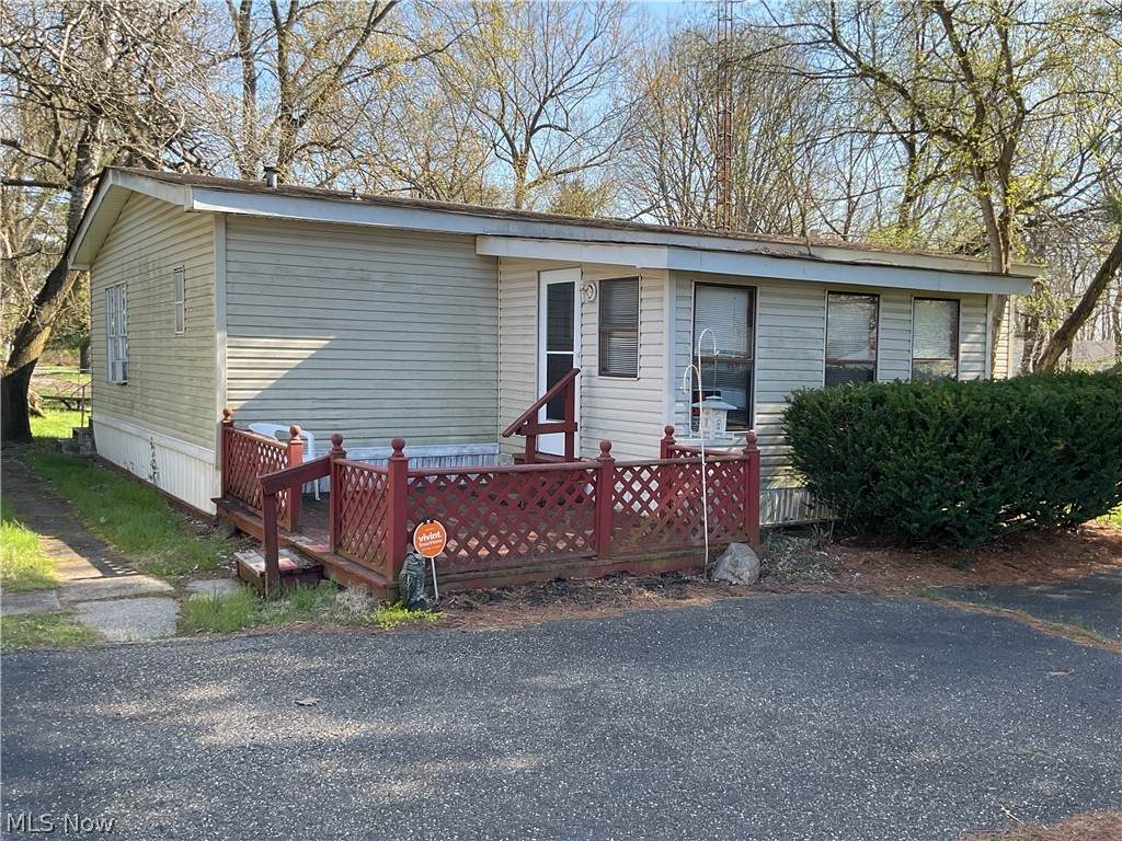3812 Mahoning Road - Photo 1