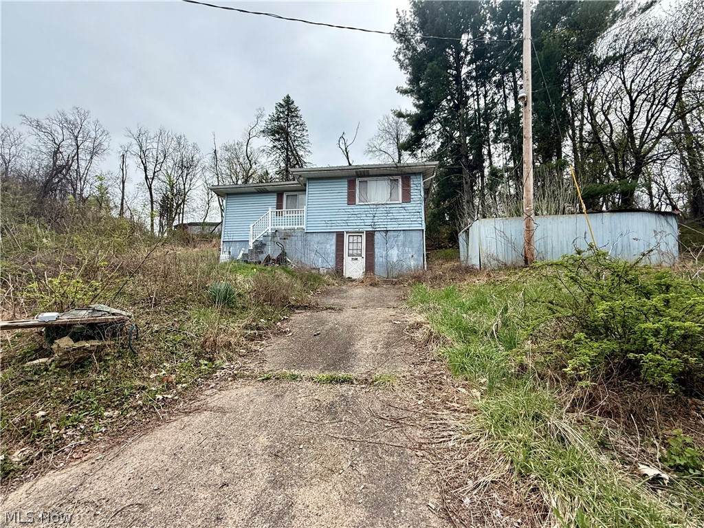 57212 Westlawn Avenue - Photo 1