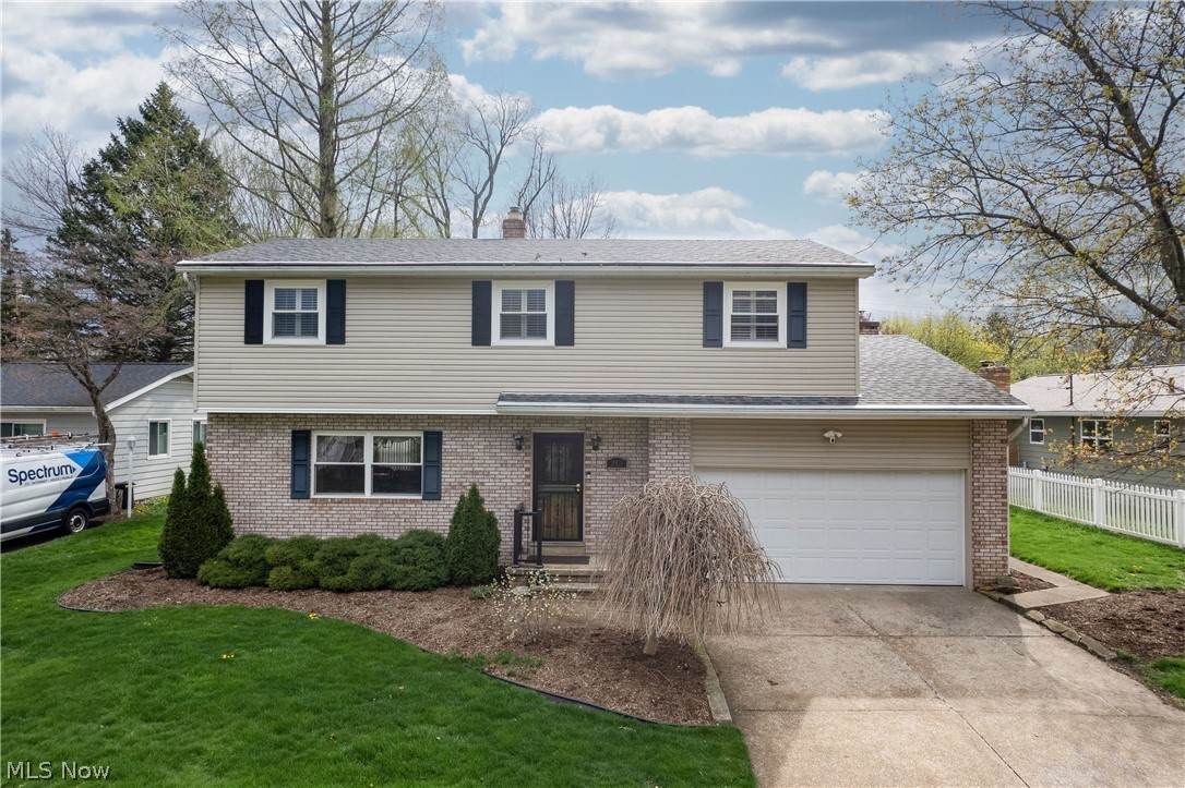 215 Grayling Drive - Photo 1