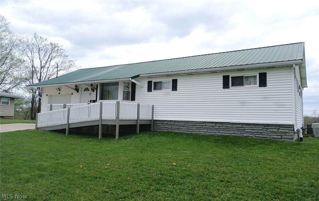 105 Newbanks Road - Photo 1