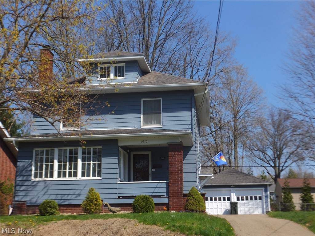 1915 34th Street - Photo 1
