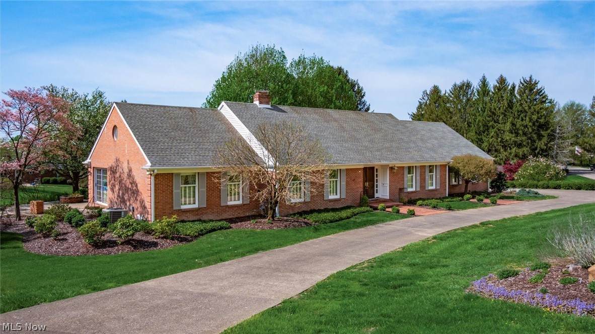480 Highland Drive - Photo 1