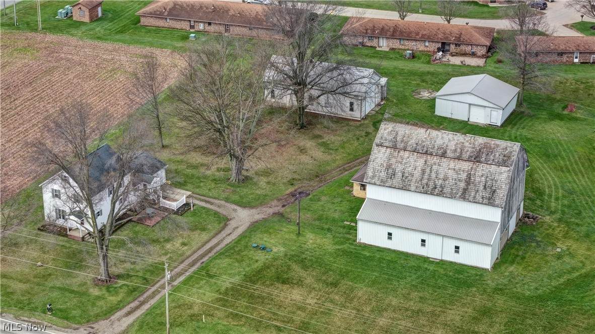 10852 Benner Road - Photo 1