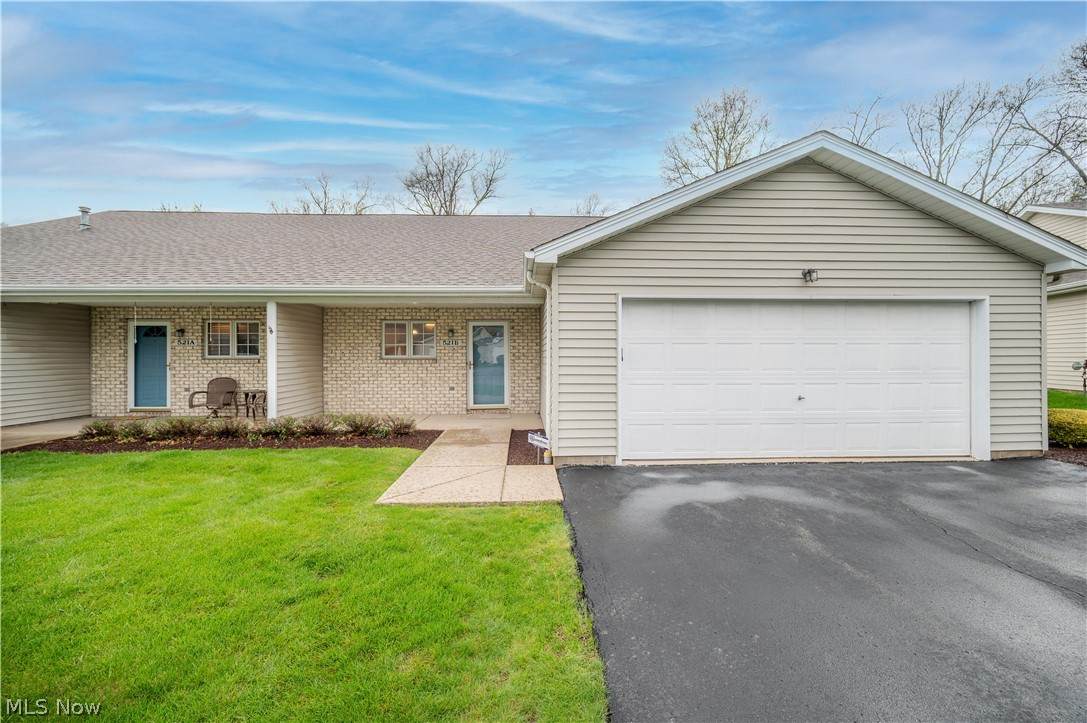 521 Wilcox Lane - Photo 1