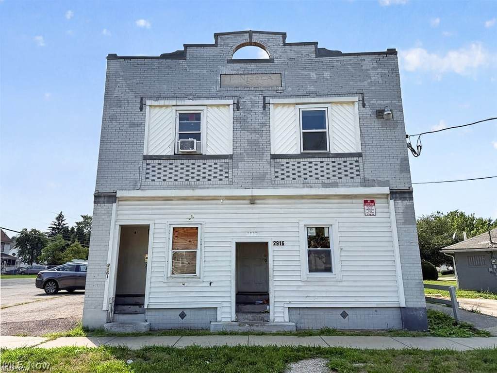 2914-2916 Seneca Avenue - Photo 1