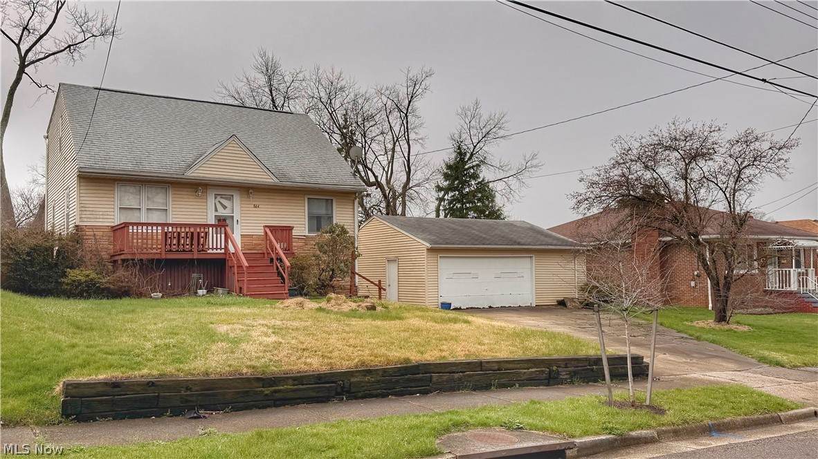 864 Lindsay Avenue - Photo 1