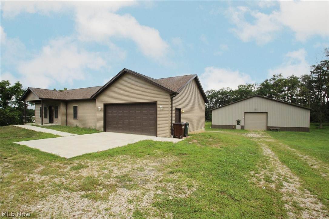 4599 Abbeyville Road - Photo 1