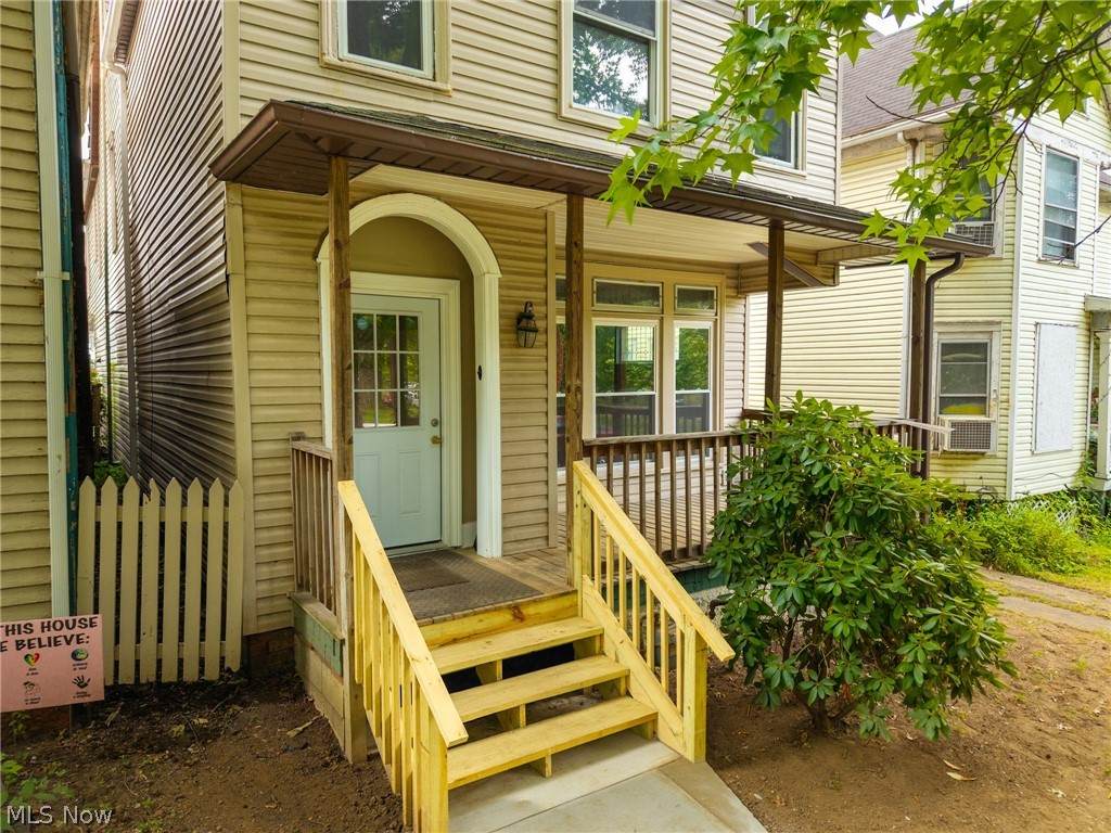 202 Sacra Via Street - Photo 1