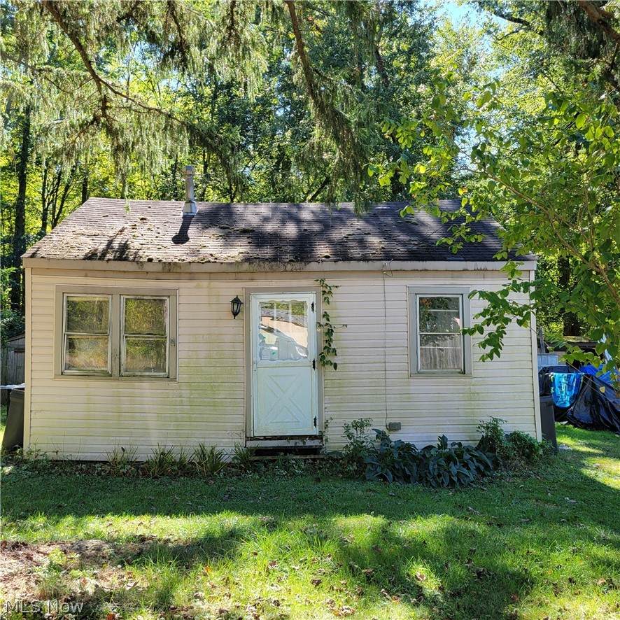 5820 Ash Street - Photo 1