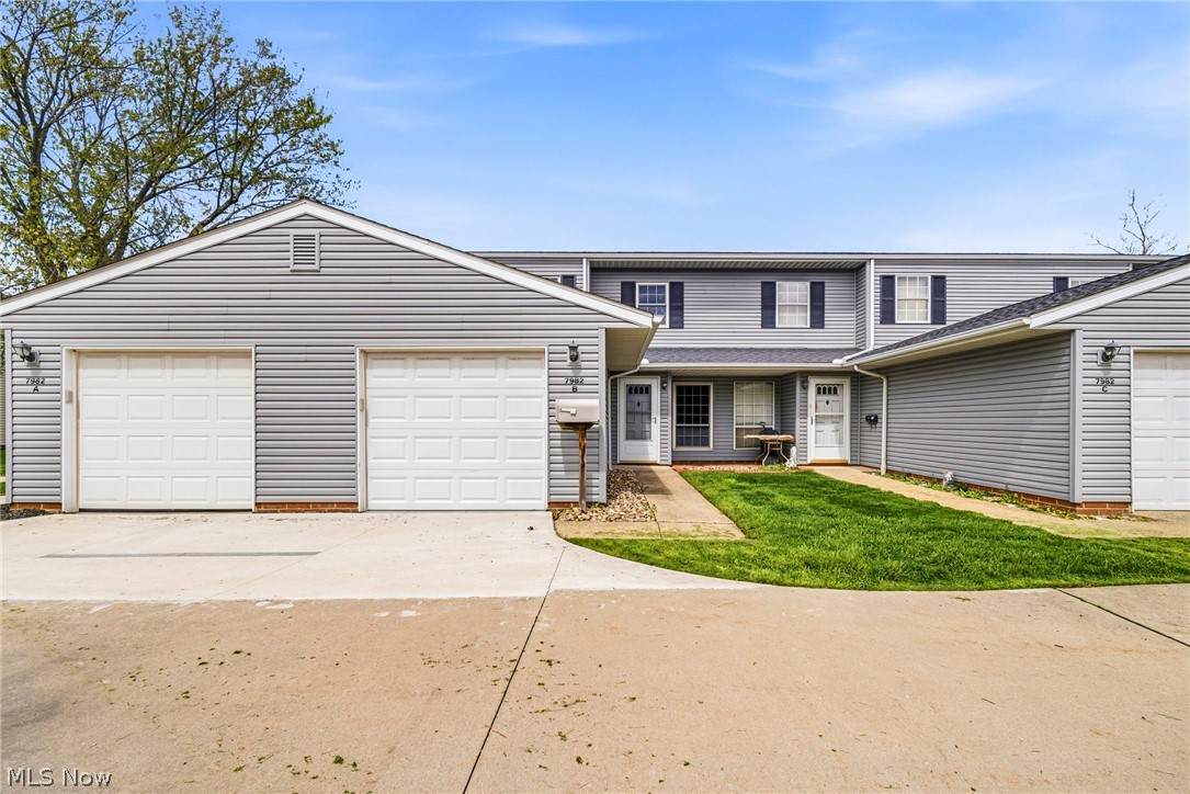 7982 Colonial Drive - Photo 1