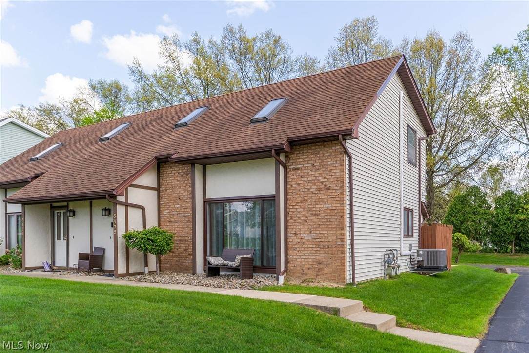 5472 Callaway Circle - Photo 1