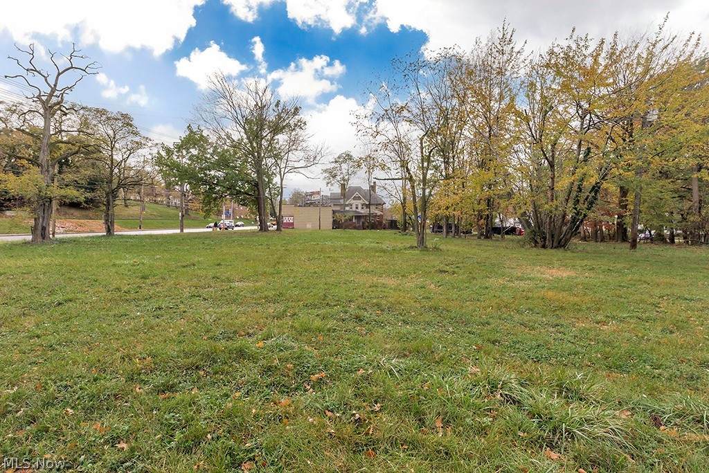 17913 Euclid Avenue - Photo 1