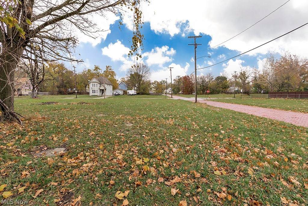 936 141st Street - Photo 1