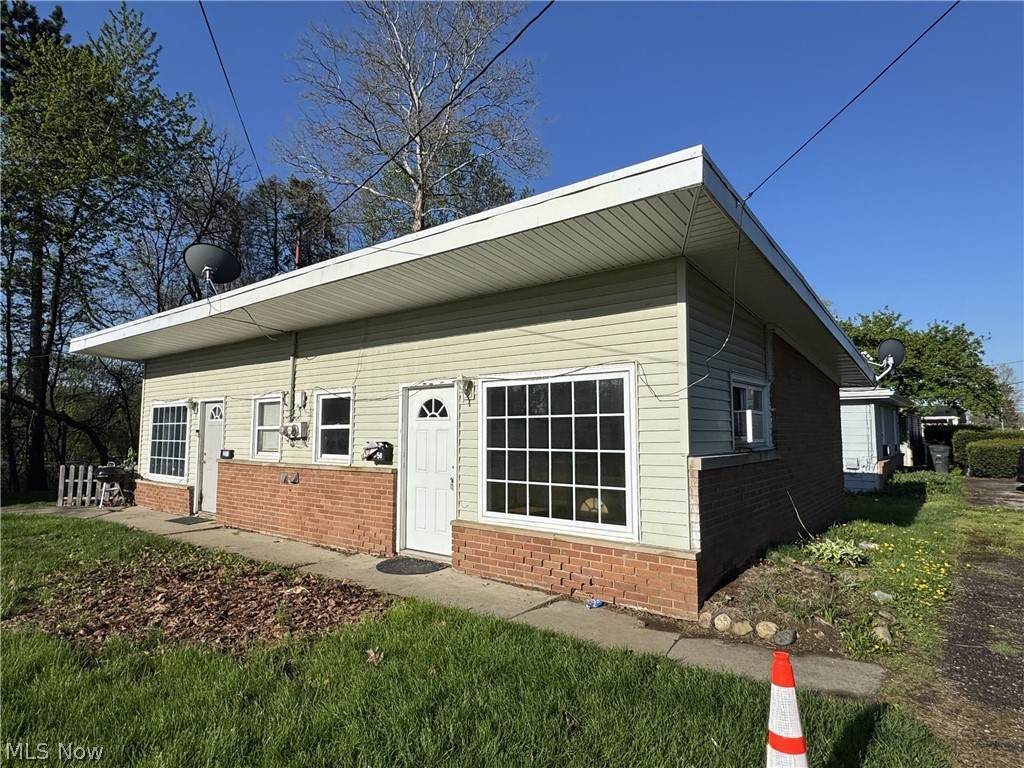 2350 Newton Street - Photo 1