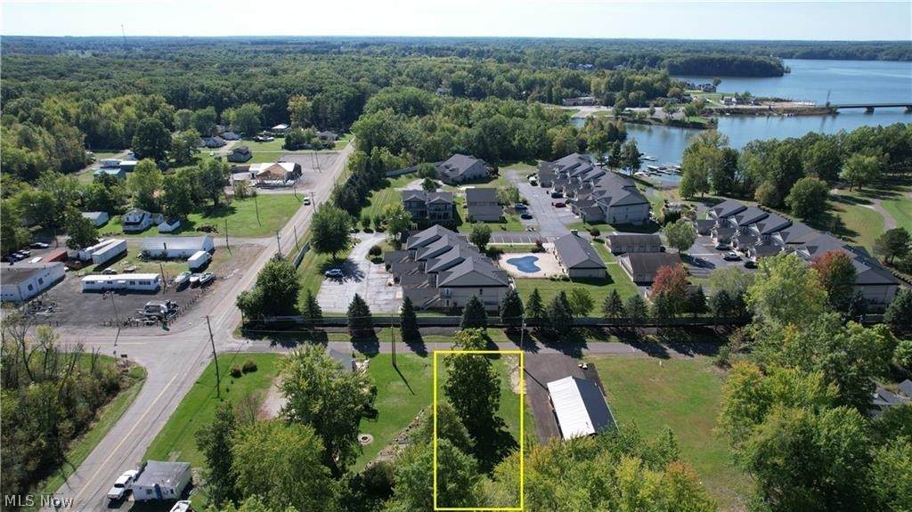  Milton Ave Avenue - Photo 1
