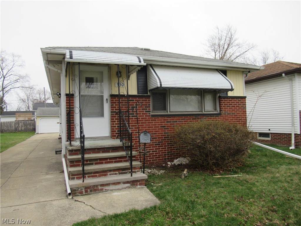 330 Paul Street - Photo 1