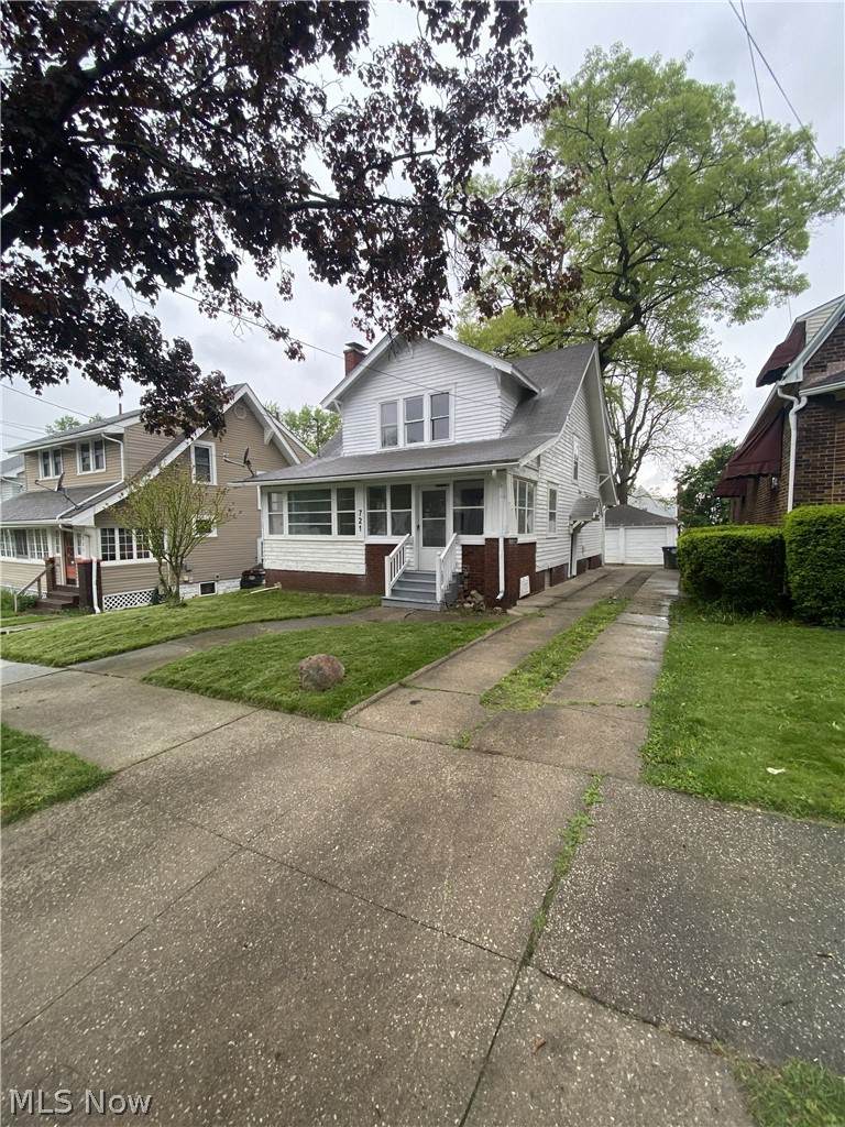 721 Polk Avenue - Photo 1