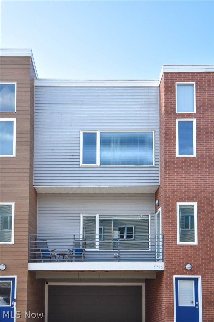 5735 Bridge Avenue - Photo 1