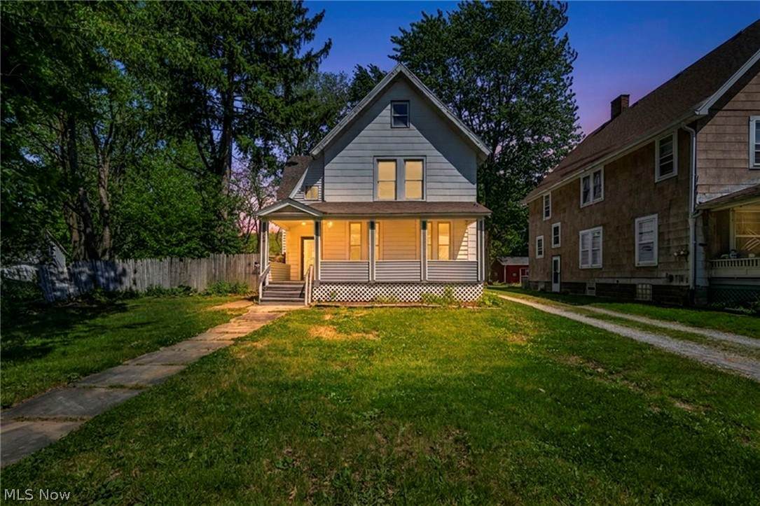 1004 East Avenue - Photo 1